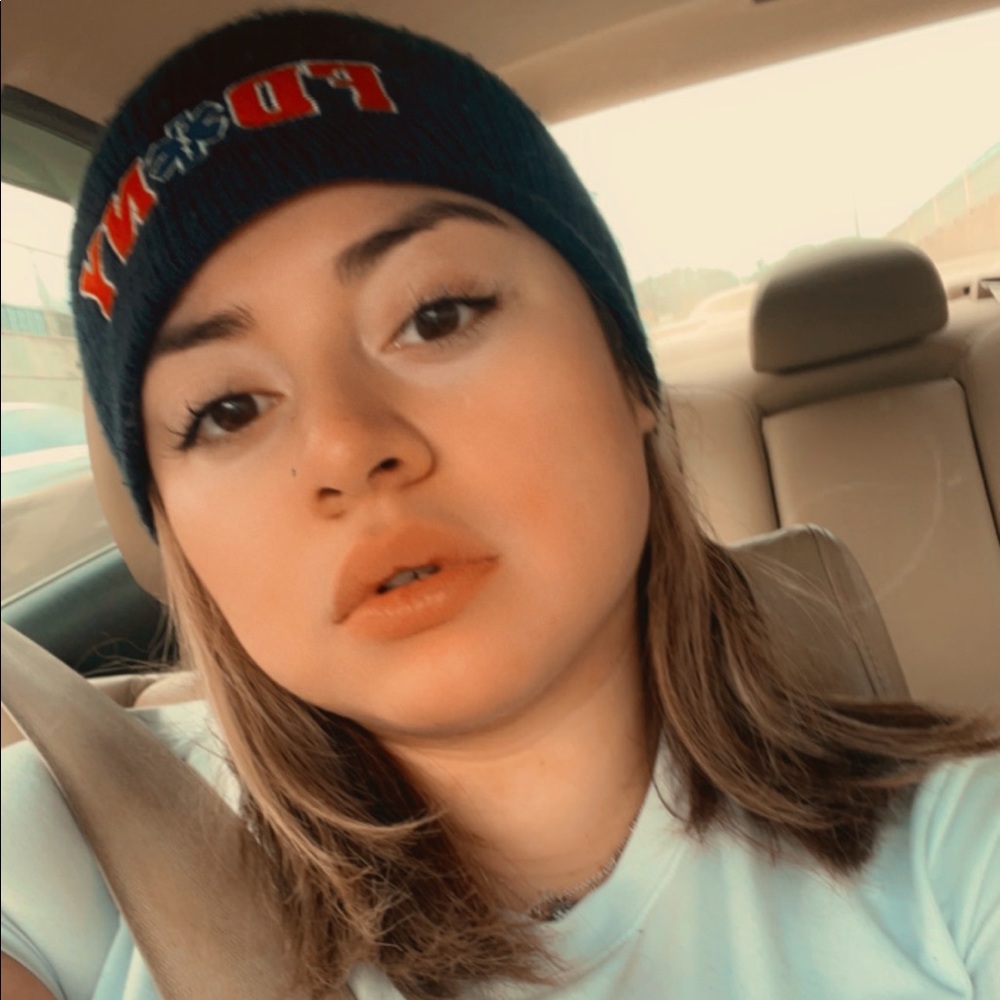 Meet your Posher, Giselle